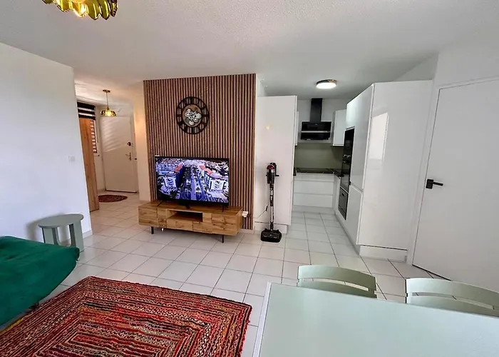 Sea Blue Les Roches Marines 아파트